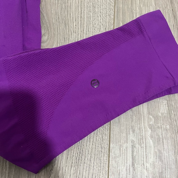 Lululemon cropped compression leggings - Picture 2 of 6